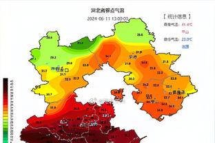 楚楚可怜？张茹晒雪中自拍：下雪天给我的小白鞋说声抱歉